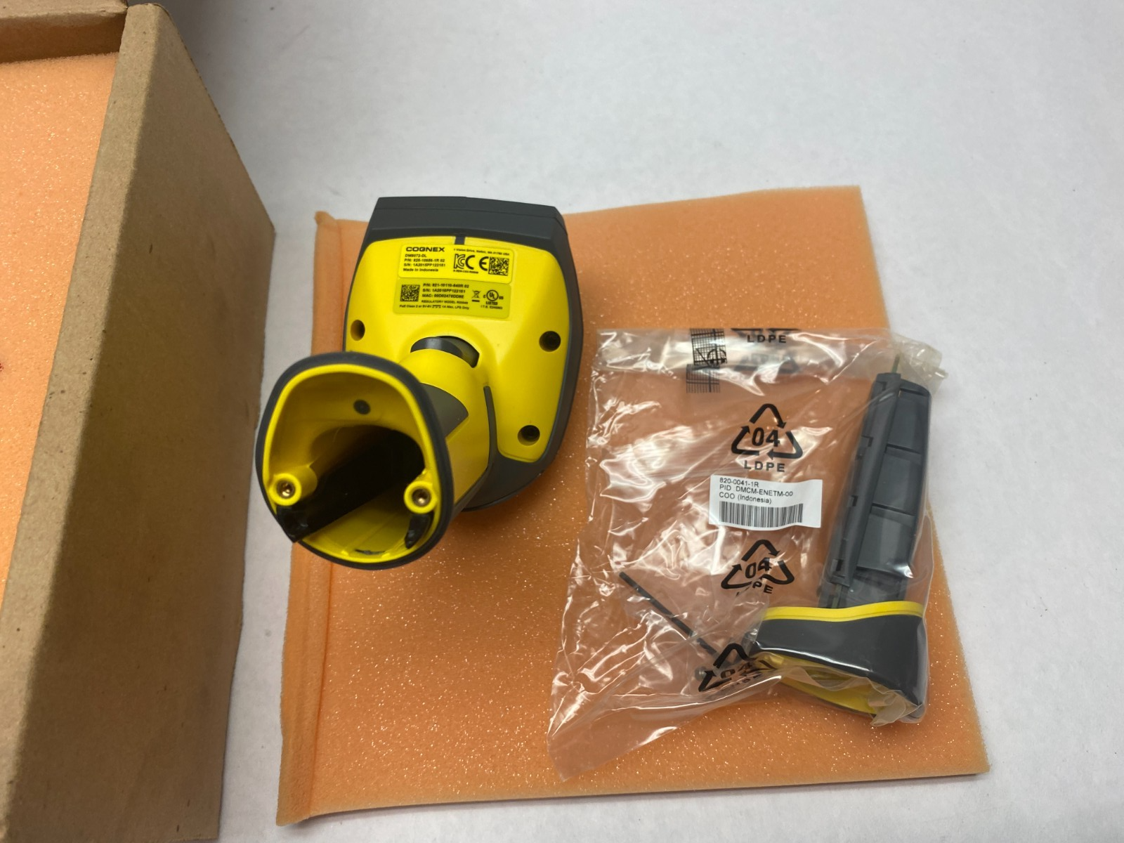Cognex DMR-8072DL-0200 Dataman Handheld Barcode Scanner 828-11433-1R - Maverick Industrial Sales
