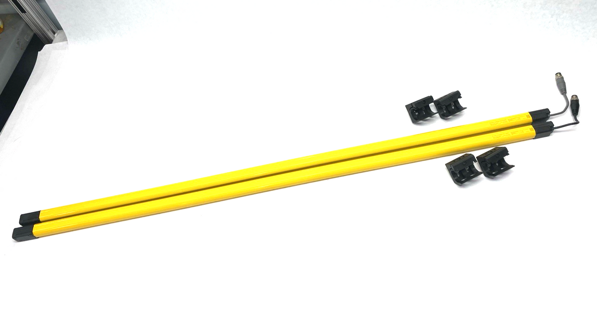 GL-VM103FP | Keyence Safety Light Curtains Finger-protection Type 103 Optical Axes - New – Open box - Maverick Industrial Sales