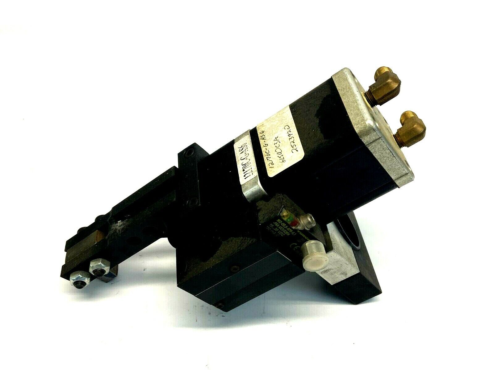 Norgren 12170C-G-AS6 Grip-Lok Gripper w/ Turck Ni2-06,5-AP6-0,1-FS4,4X3/S304 - Maverick Industrial Sales