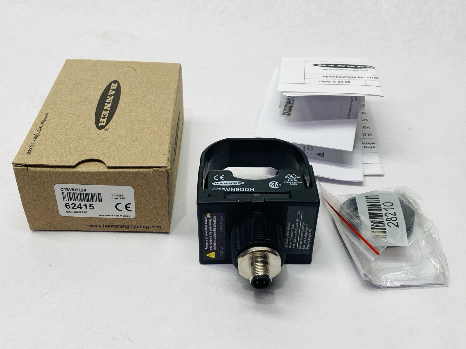 Banner OTBVN6QDH OTB Series Optical Touch Button Momentary Action M12 62415 - Maverick Industrial Sales