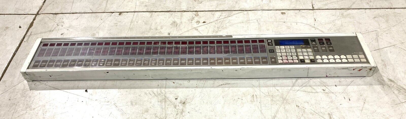 Graphics Microsystems 090G100050-32 Microcolor OCU II Ink Desk Console Keyboard - For parts or not working - Maverick Industrial Sales