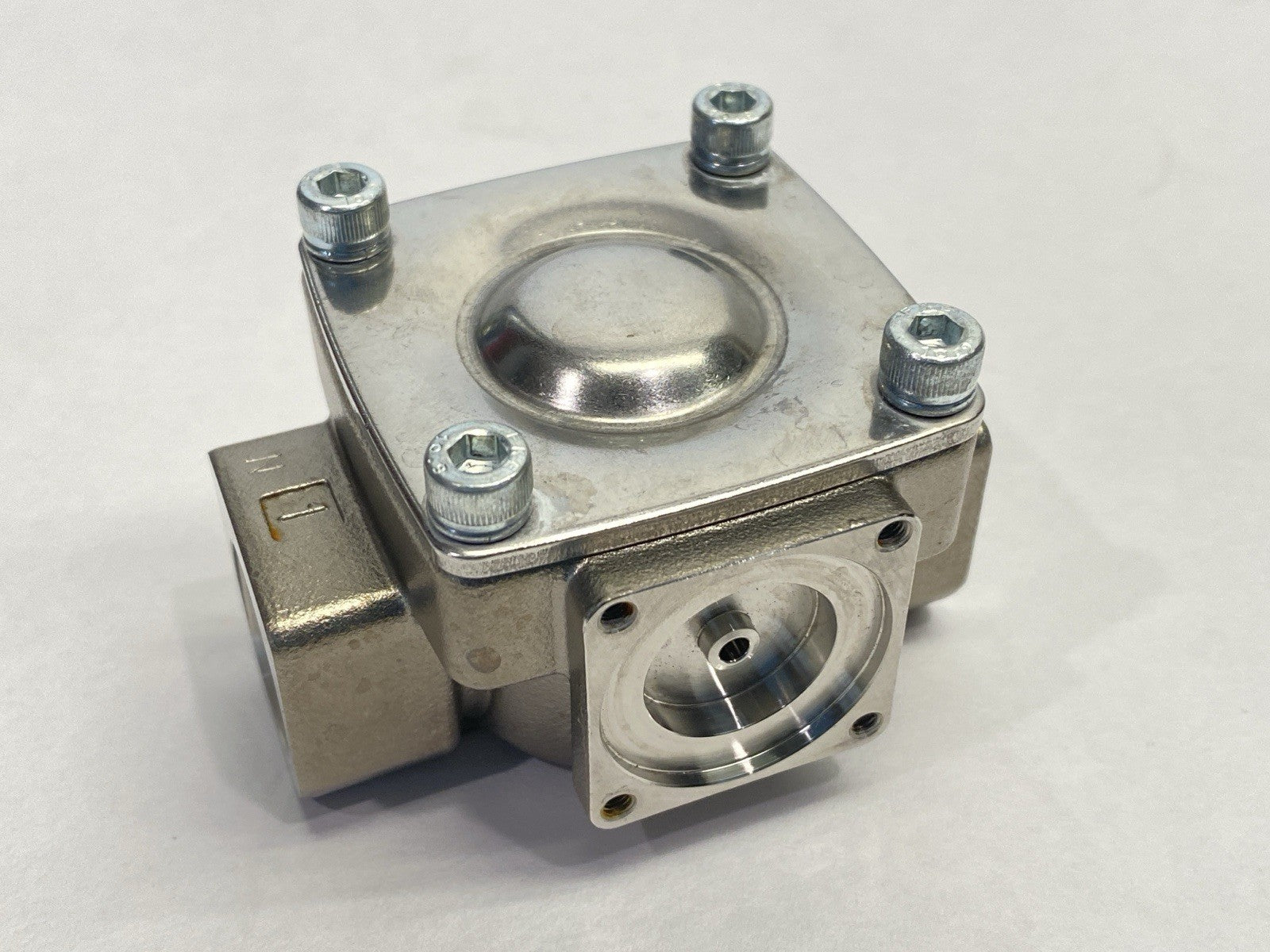 SQR-2-10-14 | Caplugs Square Tubing Plug Black LOT OF 24 - New – Open box - Maverick Industrial Sales