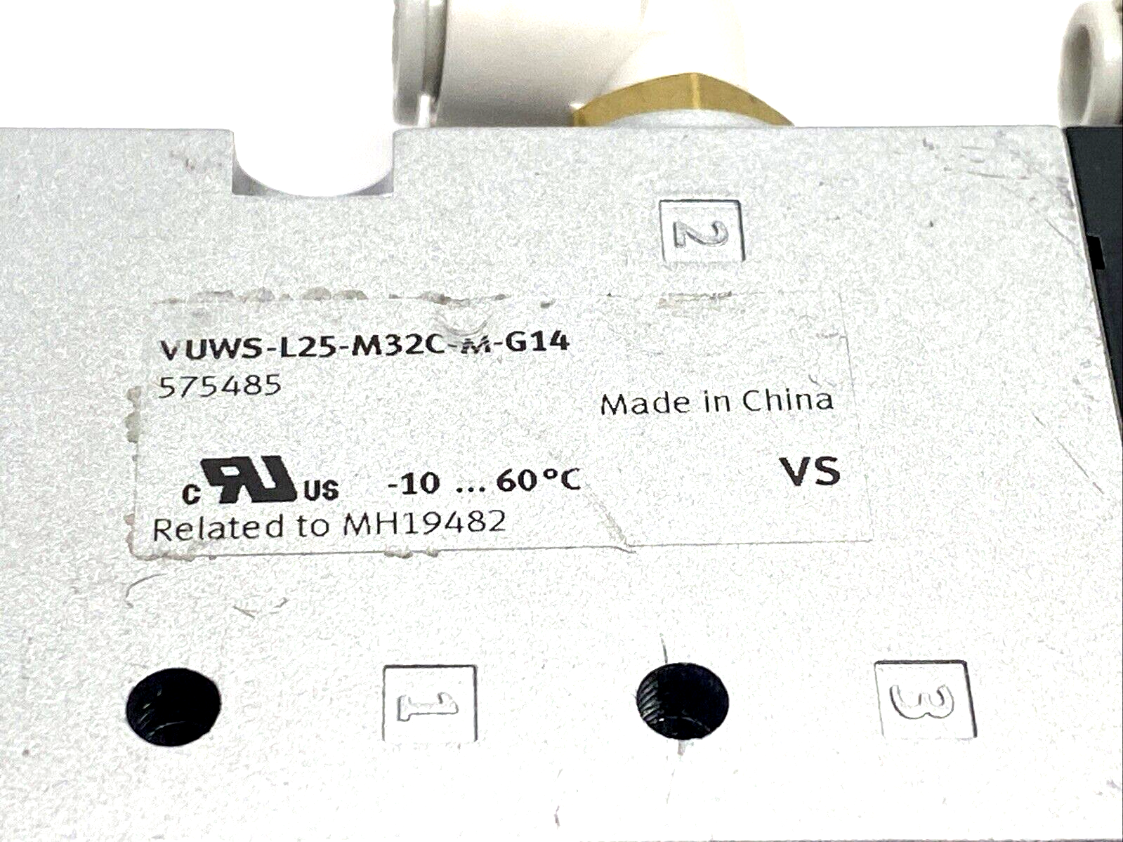 Festo VUWS-L25-M32C-M-G14 Pneumatic Valve G1/4 575485 - Maverick Industrial Sales