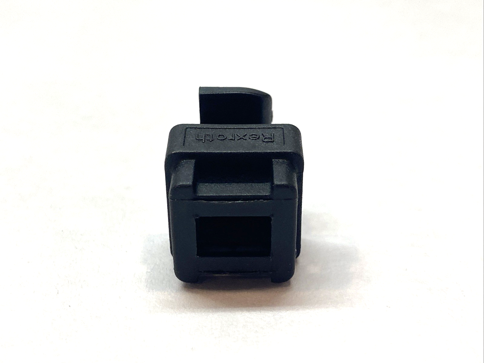 Bosch Rexroth 3 842 526 564 Cable Bracket For 10mm T-Slots LOT OF 100 - Maverick Industrial Sales
