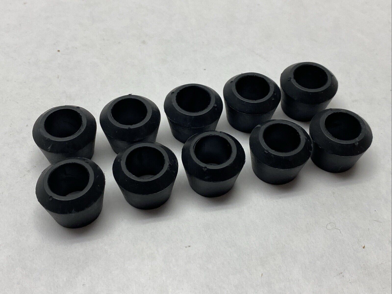 SRB-108 | Remke Tuff-Seal Conduit Bushing 0.438 - 0.500 Cable Range LOT OF 10 - New – Open box - Maverick Industrial Sales