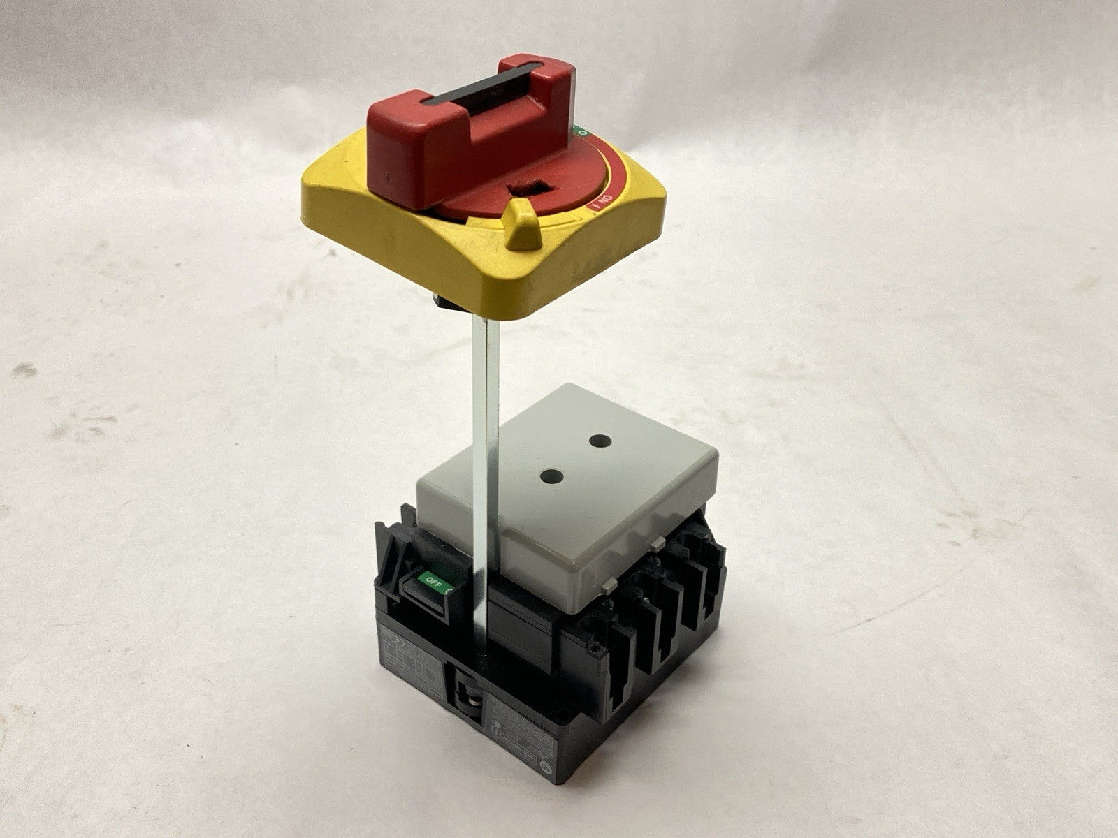Allen Bradley 194R-NN030P3 Ser B Disconnect Switch 30A 600VAC w/ 194R-HS4E - Maverick Industrial Sales