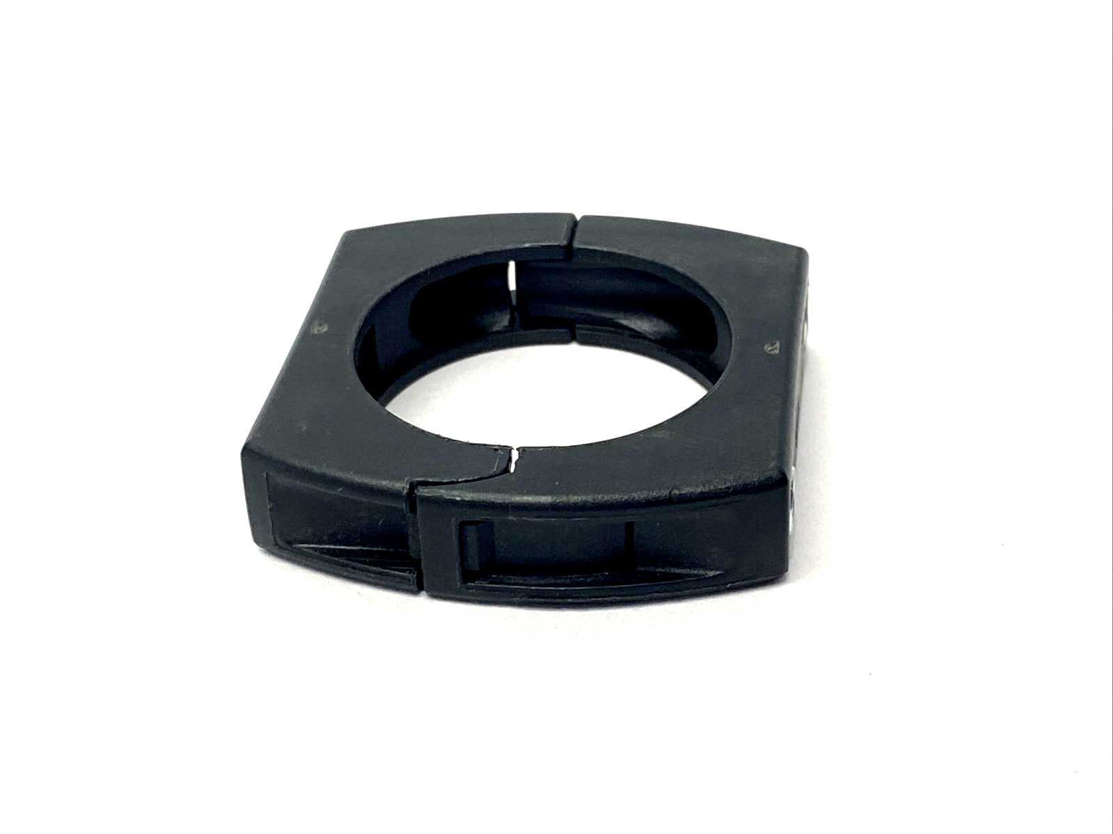 Igus TL.40.012.Z0 Triflex Light Mounting Bracket w/Out Strain Relief LOT OF 5 - Maverick Industrial Sales