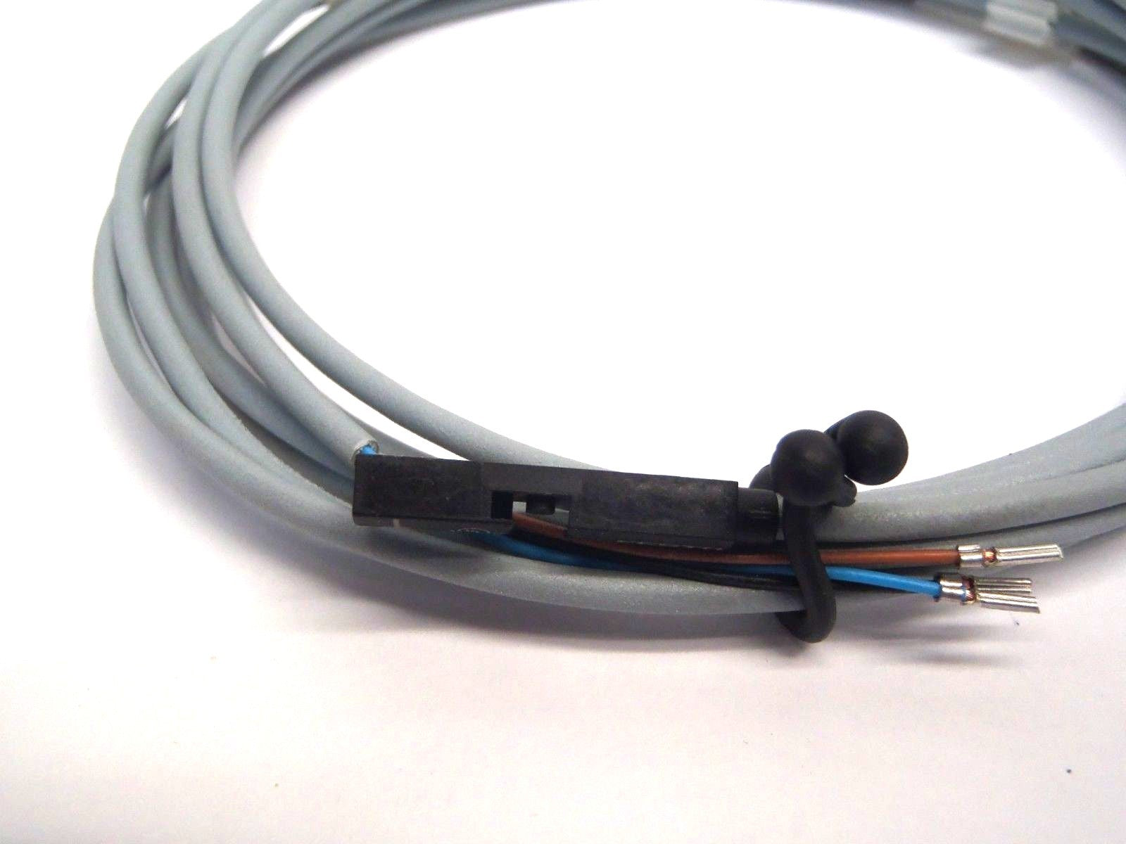 Festo 574335 SMT-8M-A-PS-24V-E-2,5-0E T-Slot Proximity Sensor 24VDC 2.5 Meter - Maverick Industrial Sales