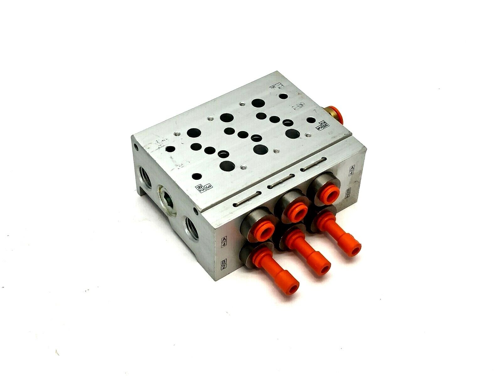 SS5Y3-41-03-N7 | SMC Manifold Base Mount 3000 Series - Used - Maverick Industrial Sales