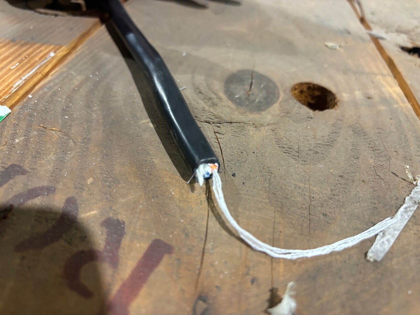 Corning Optical Cable 11-05, SME-12, 24-F Hybrid LT In/Out Riser Cable, 1600-FT - Open box - Maverick Industrial Sales