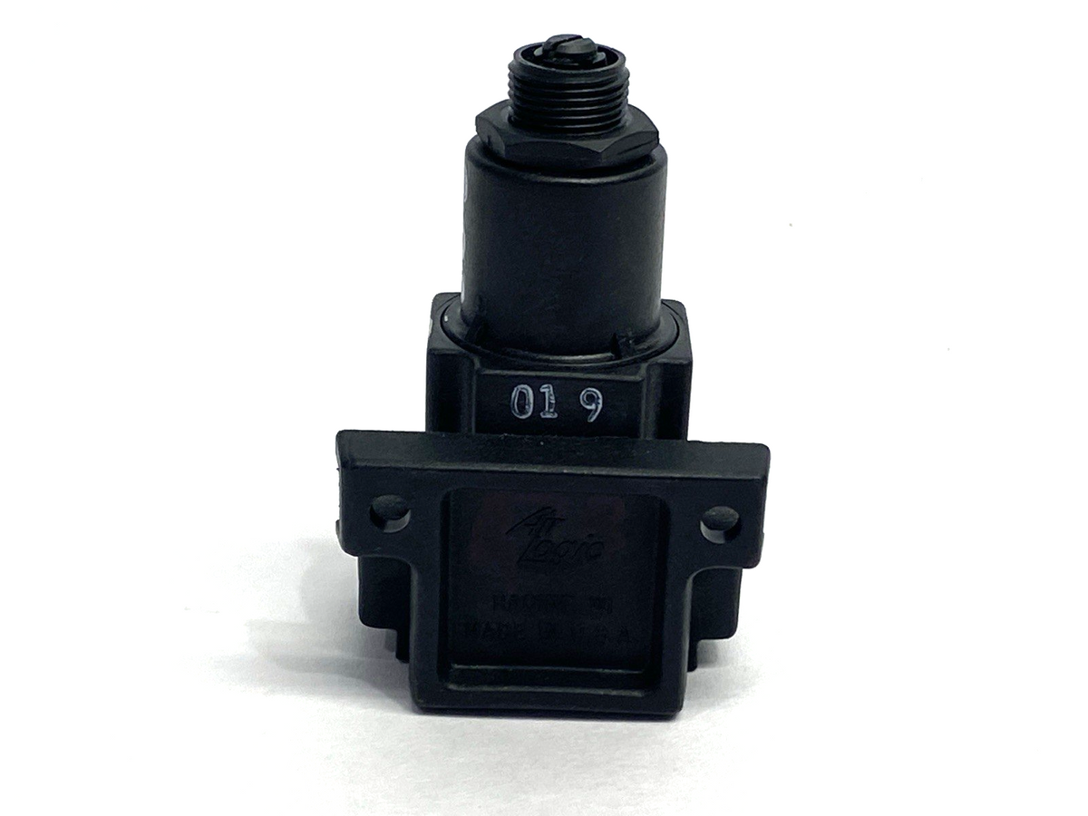 R-7010 | Air Logic Pneumatic Pressure Regulator 1/8" NPT 0-10 PSI- Used - Maverick Industrial Sales