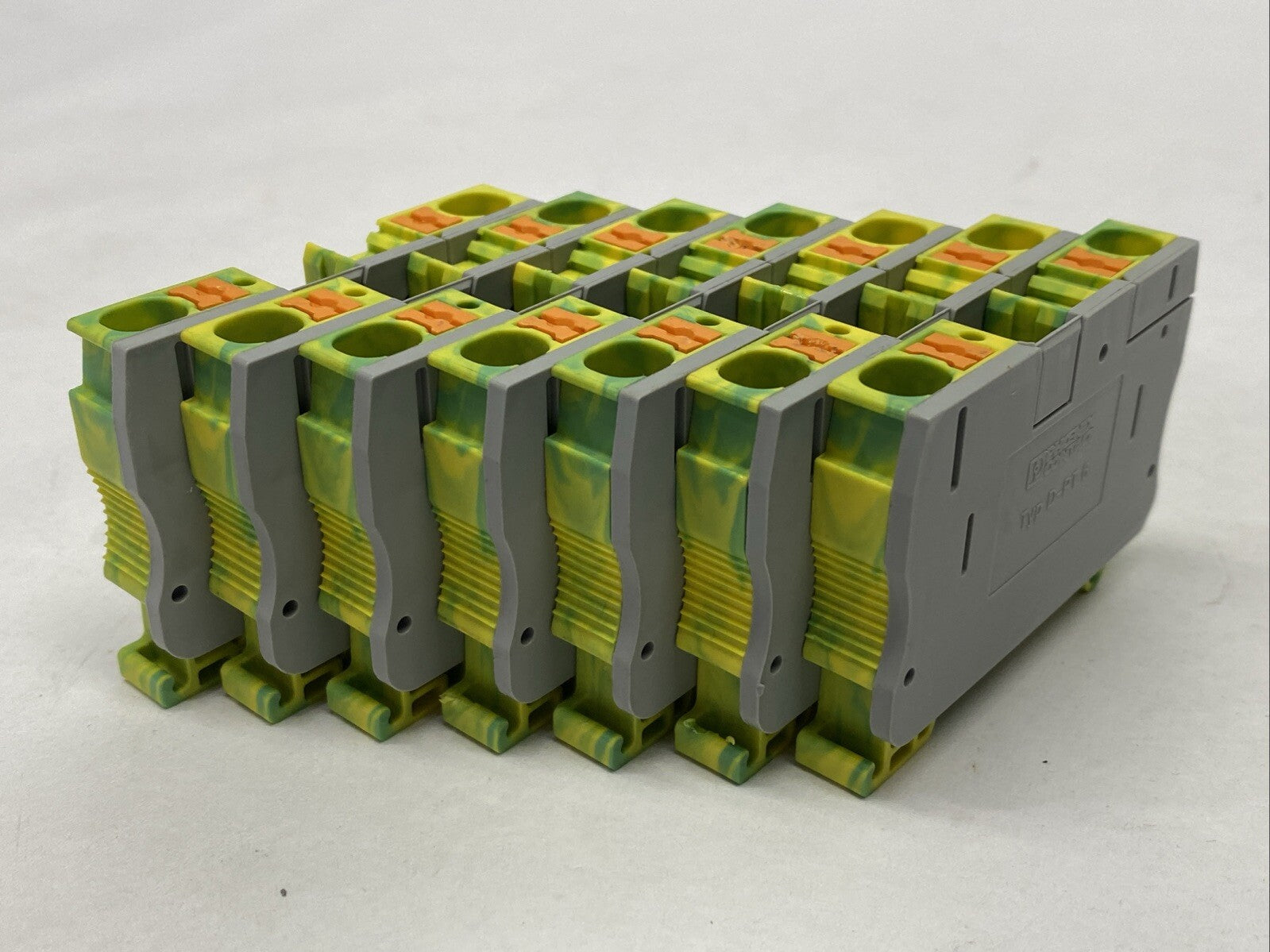 Phoenix Contact PT 6-PE Ground Terminal Block Green/Yellow 3211822 LOT OF 7 - Used - Maverick Industrial Sales