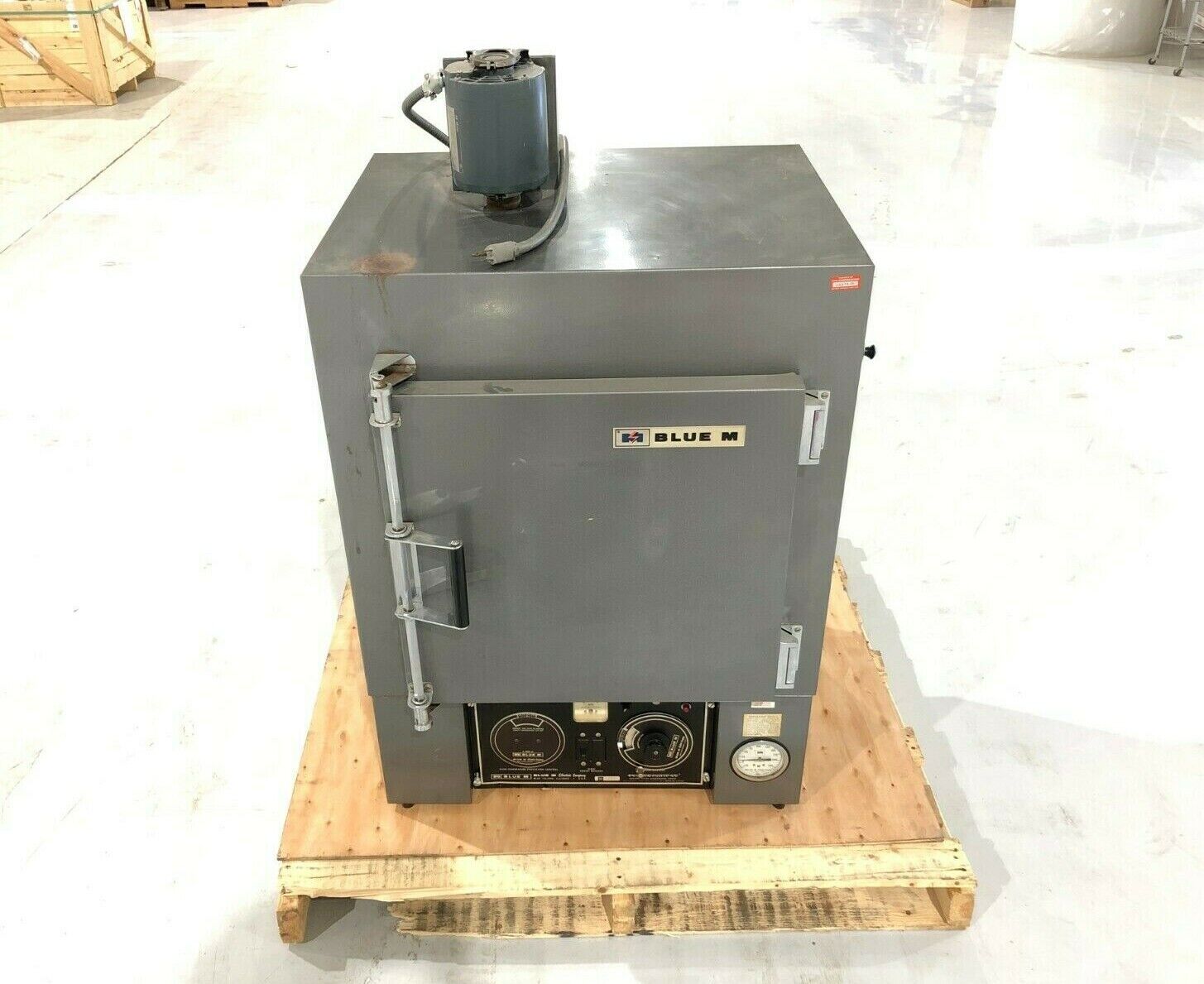 Blue M P0M-563A Electric Oven 120V 1PH 60CY AC 2kw - Used - Maverick Industrial Sales