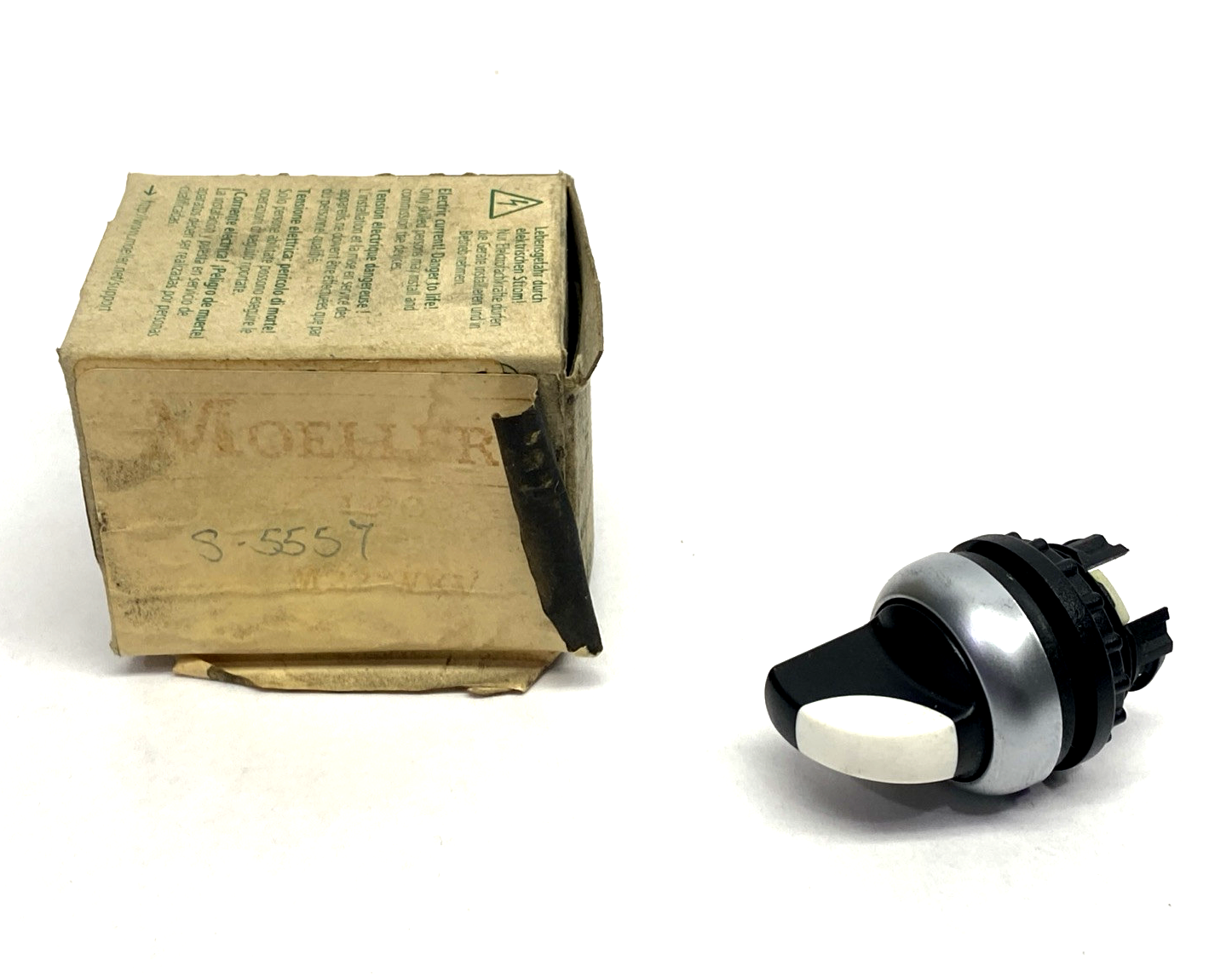 Moeller M22-WKV 2-Position Maintained Selector Switch Operator 22.5mm S-5557 - Maverick Industrial Sales