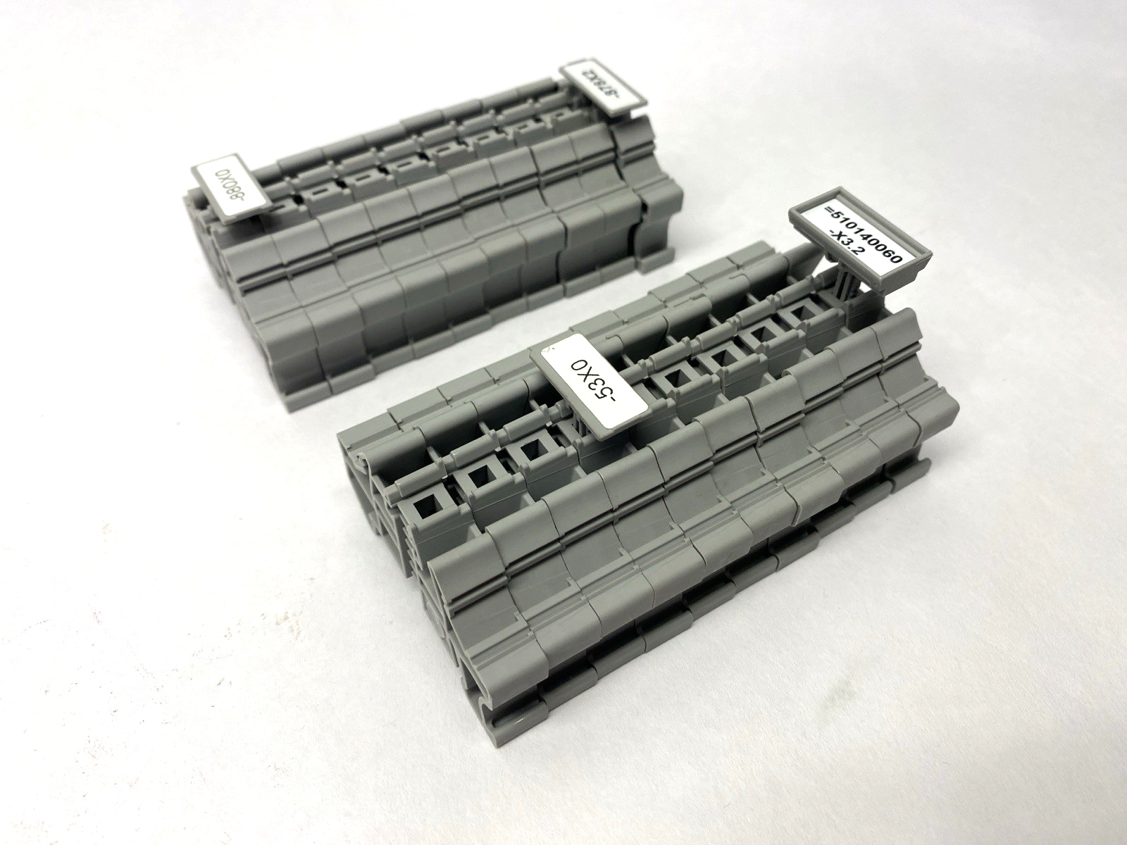 CLIPFIX 35 | Phoenix Contact End Clamp 3022218 LOT OF 20 - Used - Maverick Industrial Sales