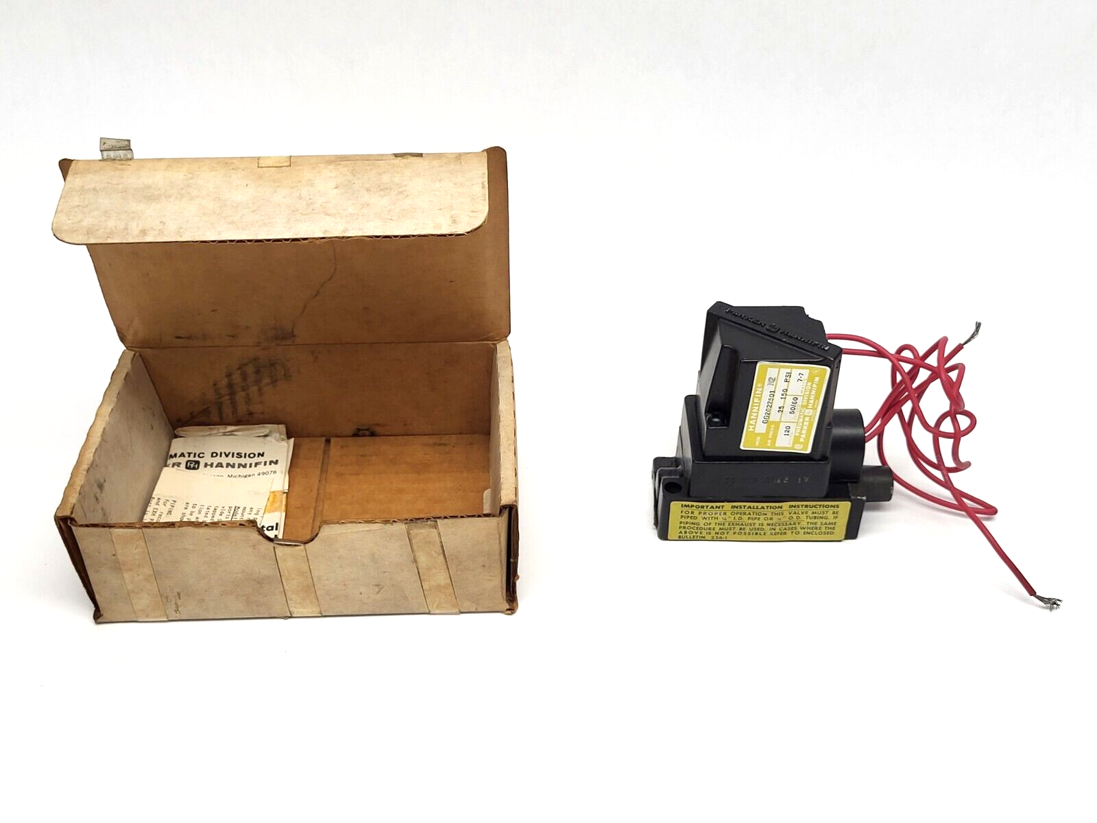 Parker Hannifin GG-202-250-M2 4-Way 2-Position Solenoid Valve 1/4" NPT 4-Port - Maverick Industrial Sales