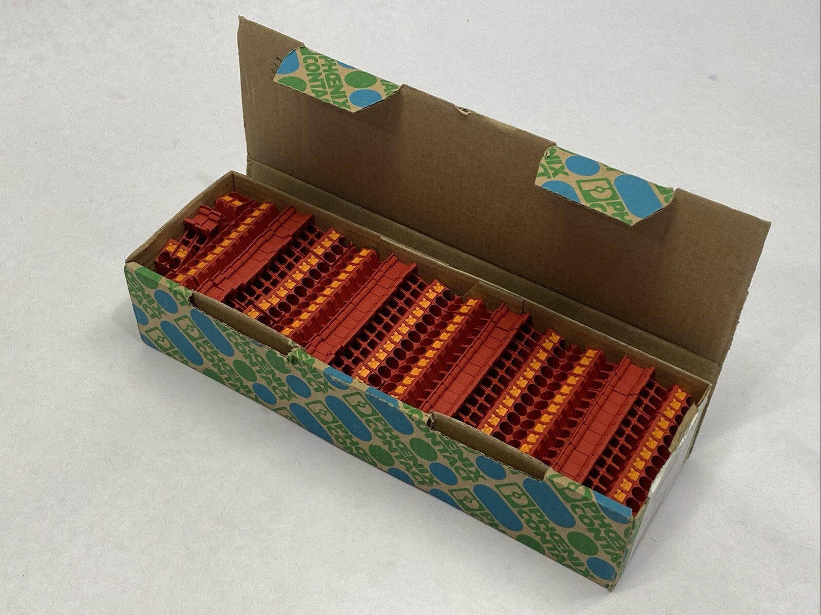 Phoenix Contact PT 2,5 RD Feed-Through Terminal Block Red 1037083 LOT OF 50 - New - Maverick Industrial Sales