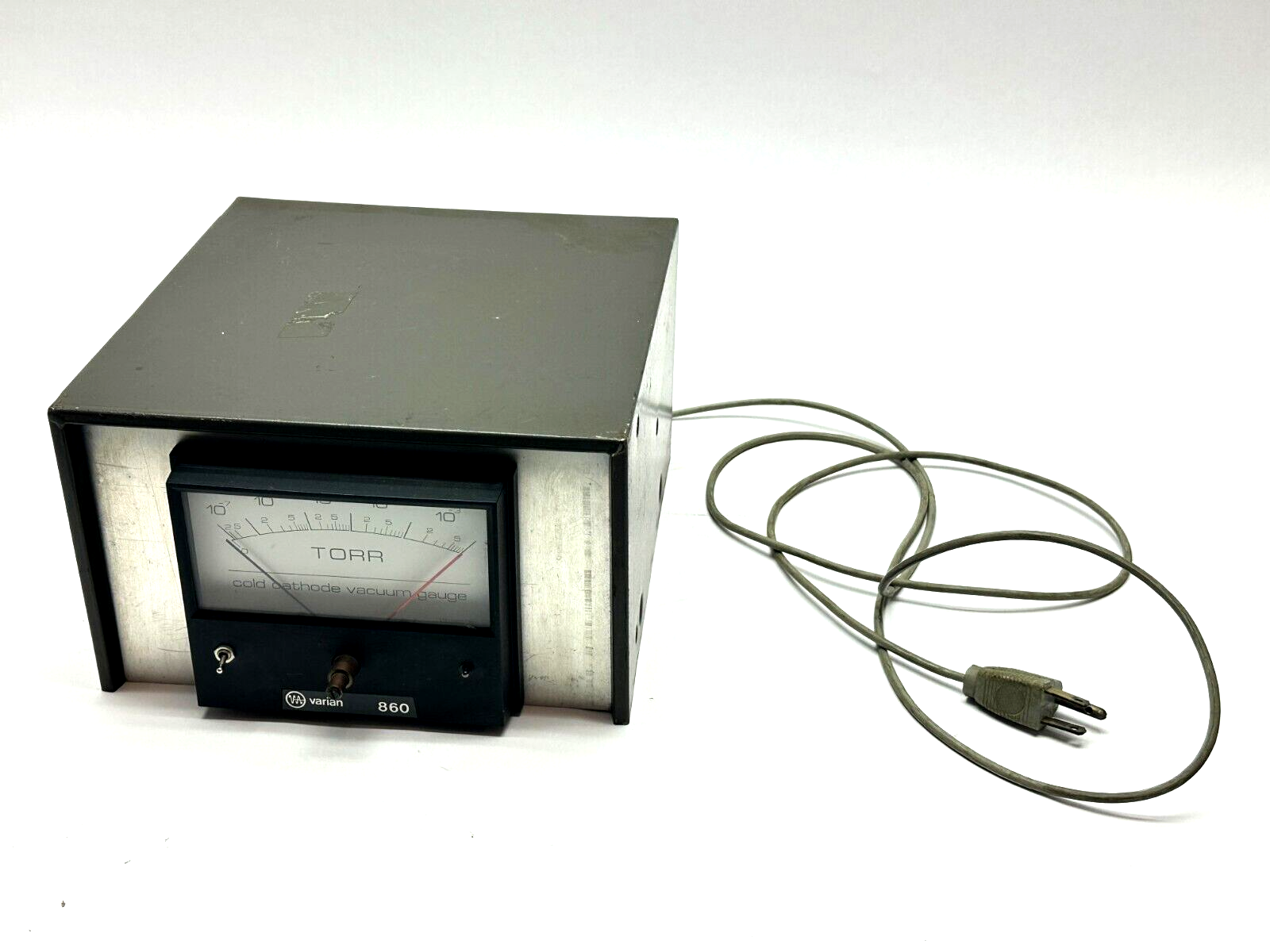 Varian Model 860 Double Set Point Cold Cathode Vacuum Gauge - Used - Maverick Industrial Sales