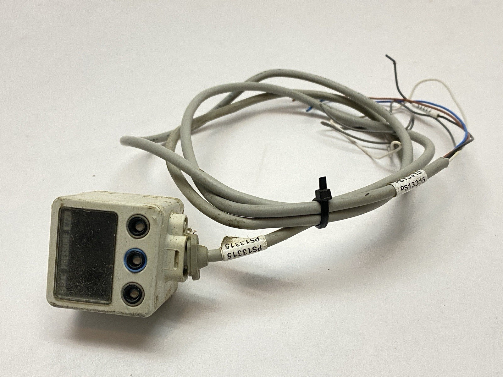 ISE40A-N01-T | SMC Pneumatic Pressure Switch - For parts or not working - Maverick Industrial Sales