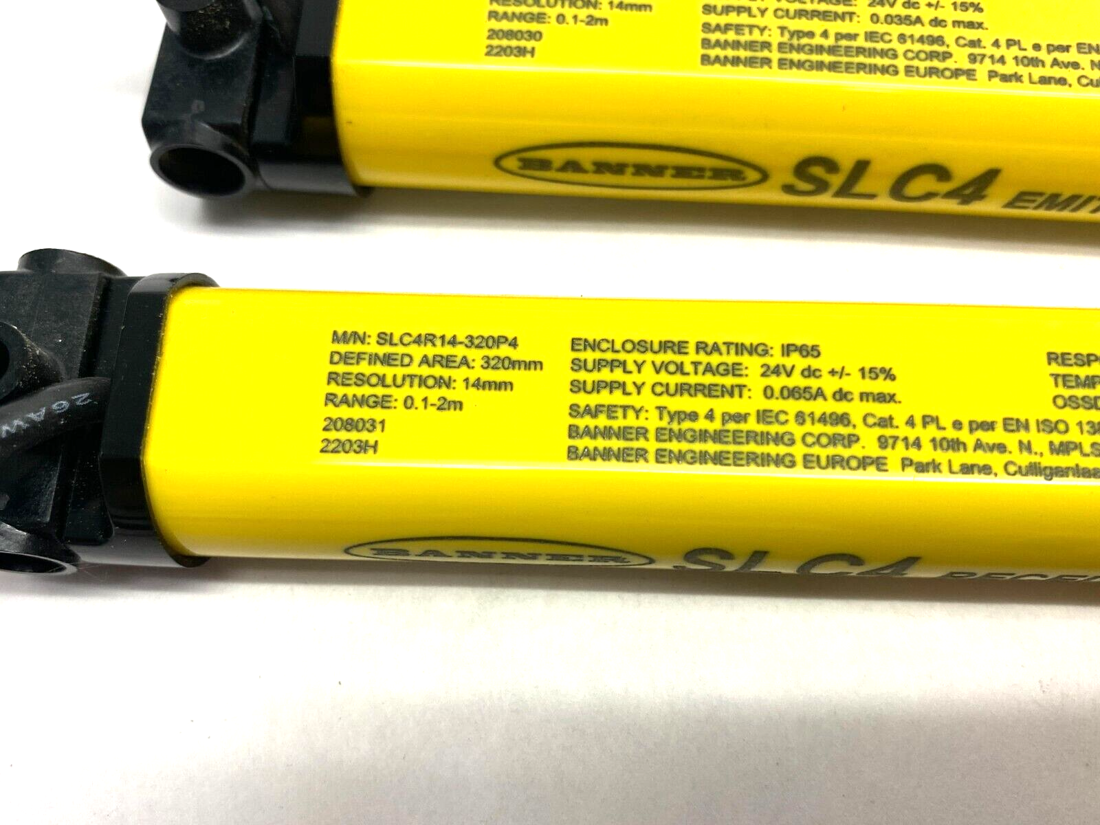 Banner SLC4R14-320P4, SLC4E14-320P4 Light Curtain Set 2m Range 806329, 806328 - Used - Maverick Industrial Sales