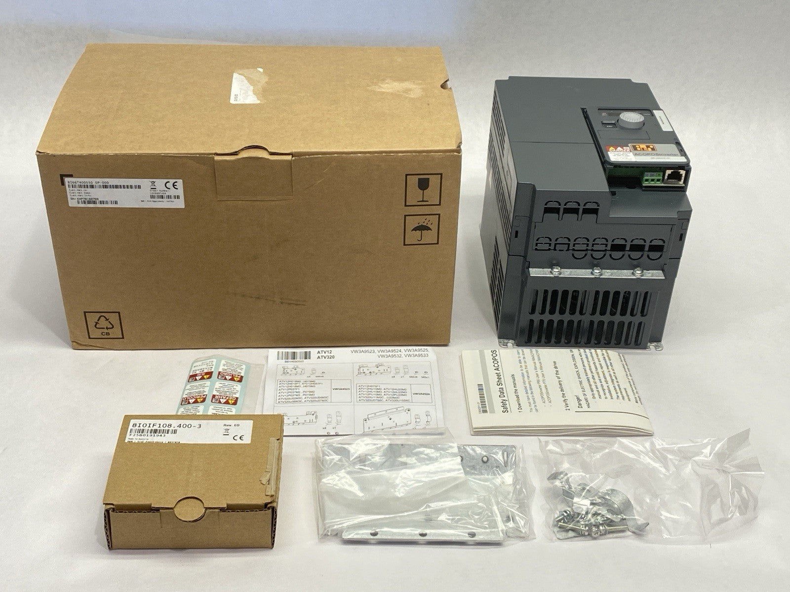 8I66T400550.0P-000 | B&R Industrial Rev C0 ACOPOSinverter 5.5KW Servo Drive - New – Open box - Maverick Industrial Sales