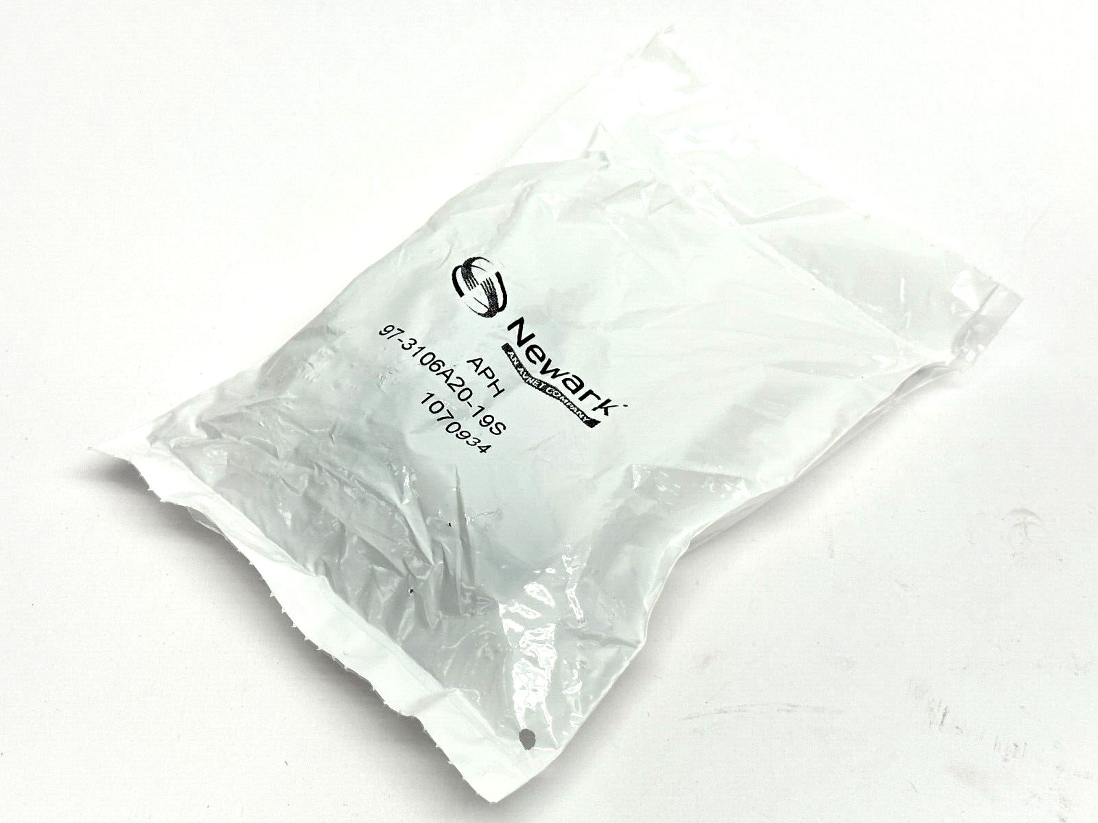 Amphenol 97-3106A20-19S Circular MIL Spec Connector 3P Strt Socket Plug Size 20 - Maverick Industrial Sales