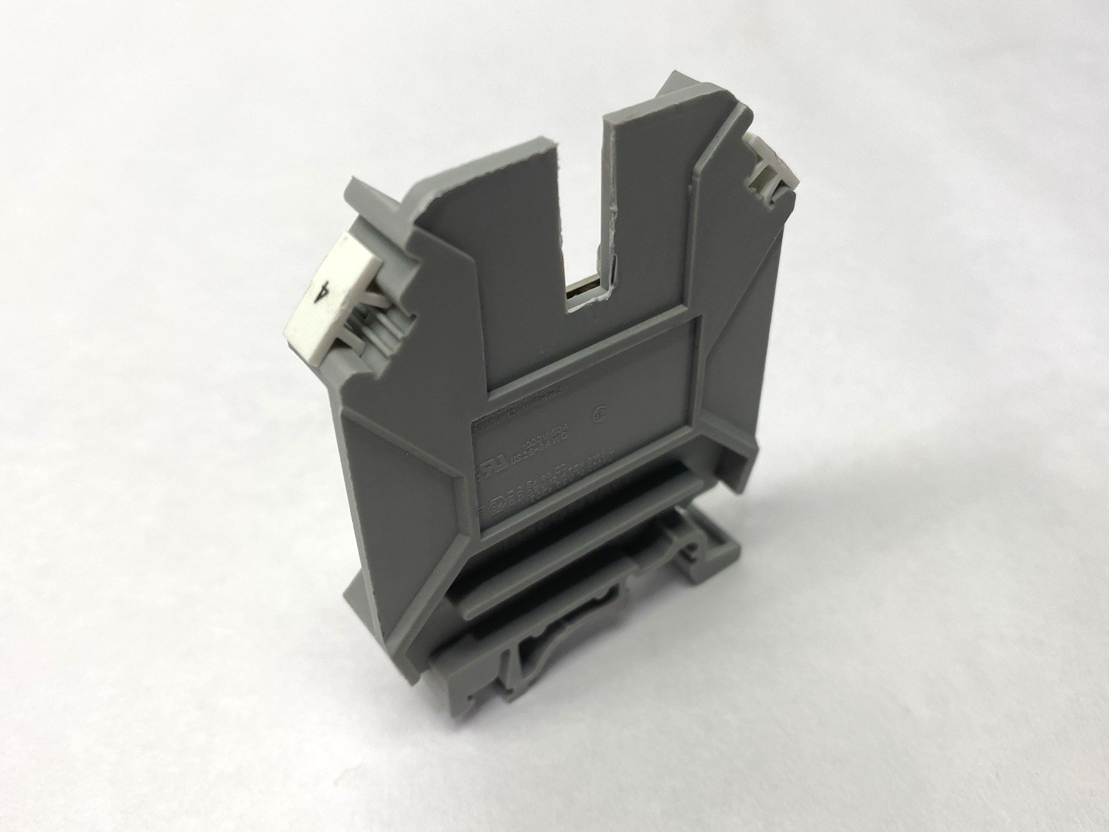 UHSK/S 2000 | Phoenix Contact Feed-Through Terminal Block 0704076 - Used - Maverick Industrial Sales