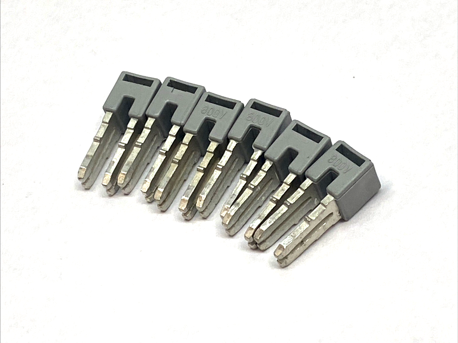 284-402 | WAGO Adjacent Jumper Insulated 57A LOT OF 6 - Used - Maverick Industrial Sales