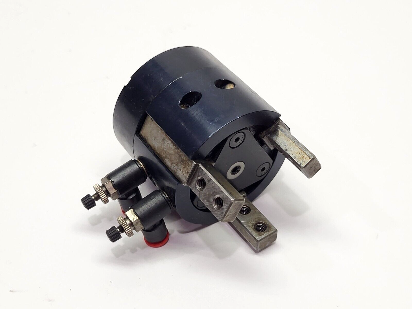 R&I Dura-Grip 3-Jaw Gripper - Used - Maverick Industrial Sales