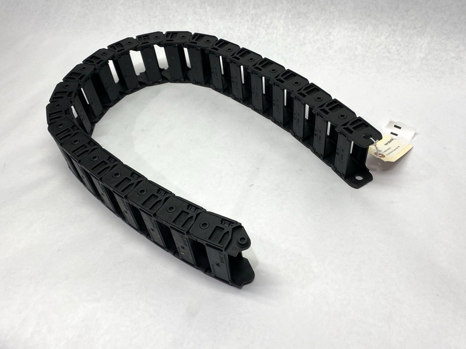 3000621000-22 | Murrplastik Cable Carrier Chain 1m - New – Open box - Maverick Industrial Sales