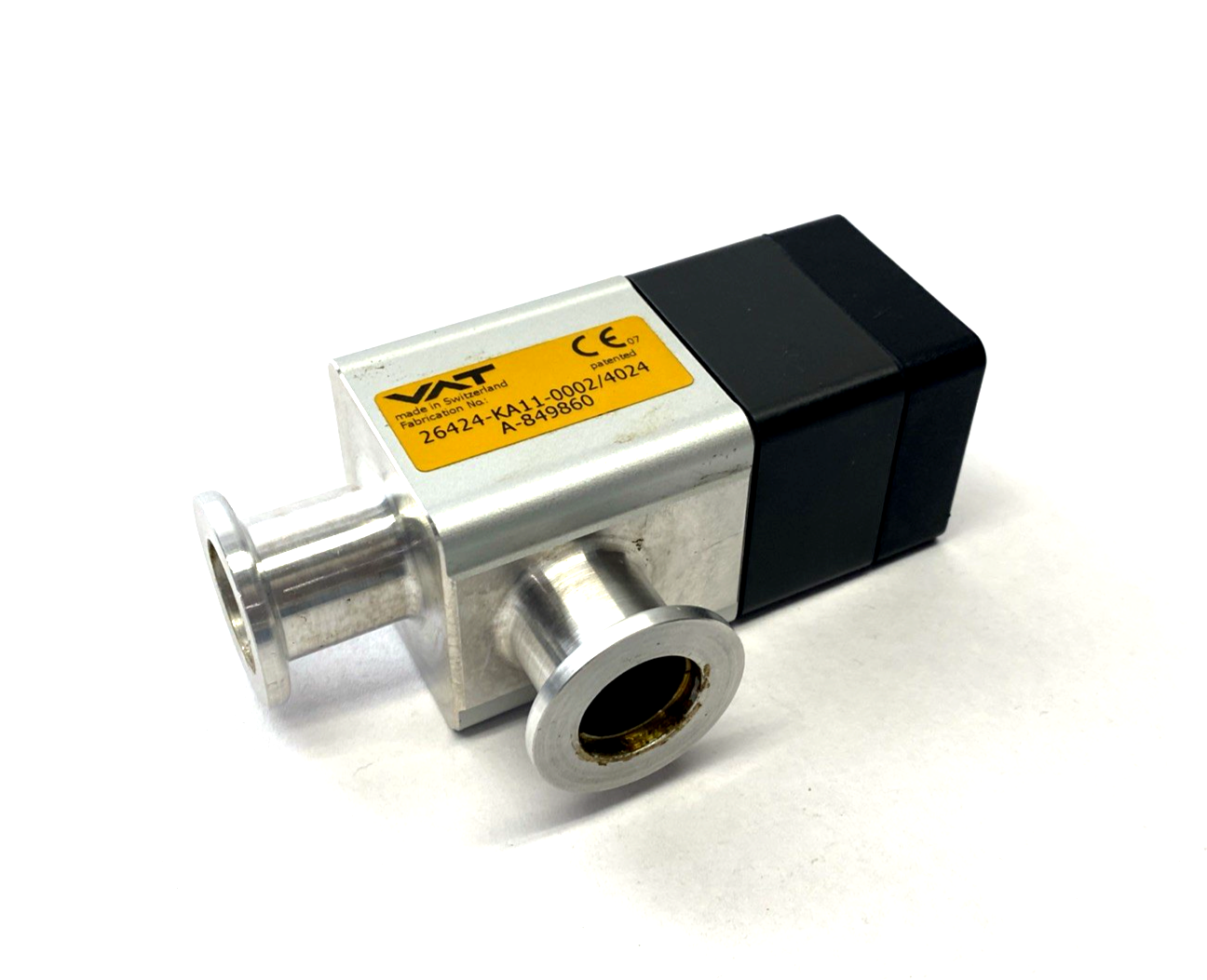 VAT 26424-KA11-0002 HV Vacuum Angle Valve ISO-KF DN 16, 5/8" - Maverick Industrial Sales