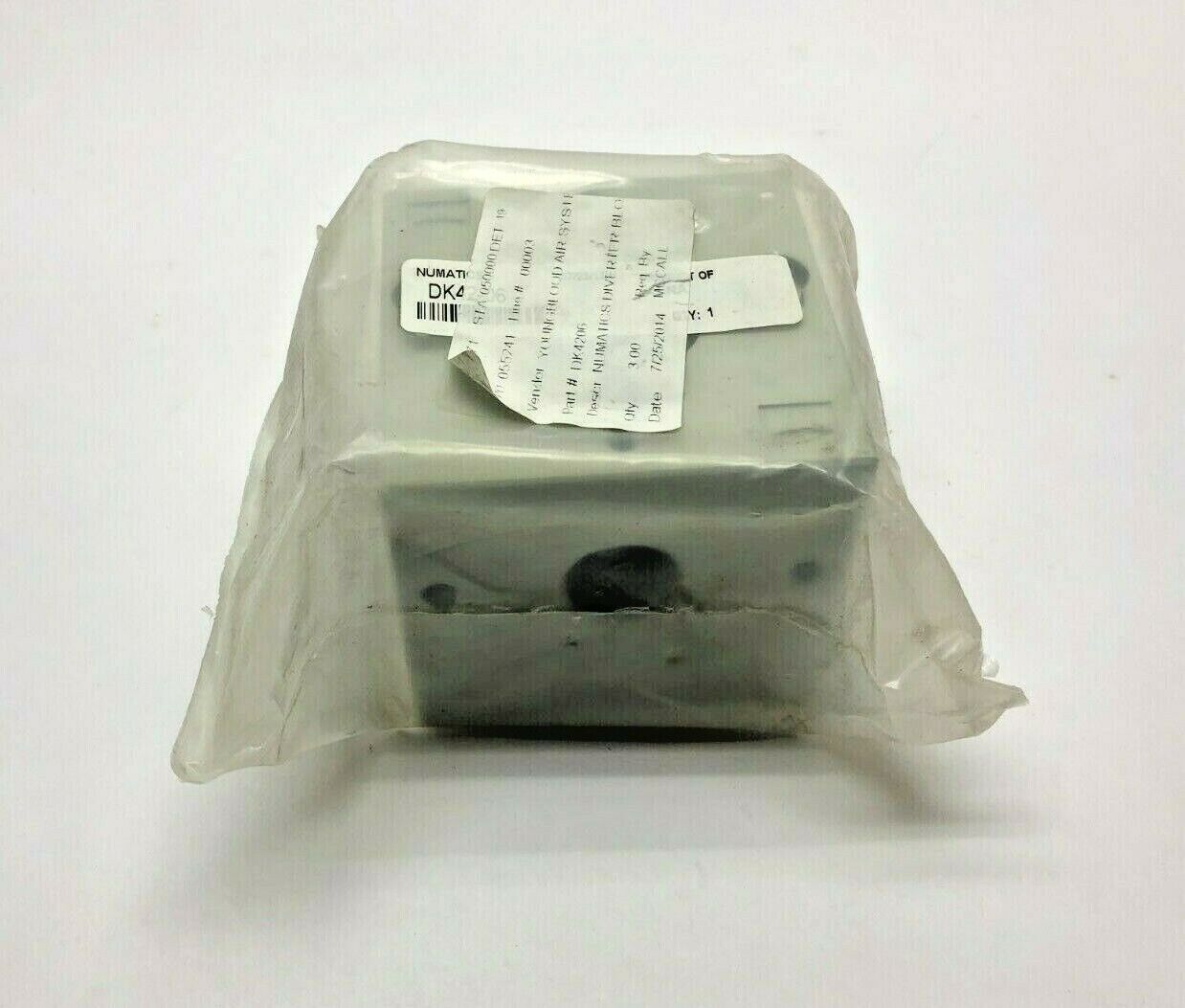 DK4206 | Numatics Diverter Block, Pneumatic Manifold - New – Open box - Maverick Industrial Sales