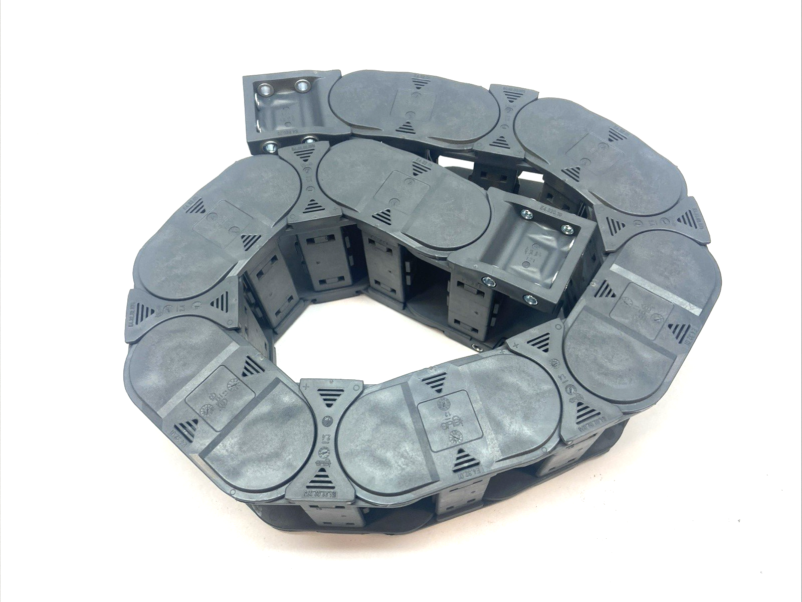 Igus E4.32.01 E-Chain Cable Carrier 7 Links w/ E4.320.10 End Links - Maverick Industrial Sales