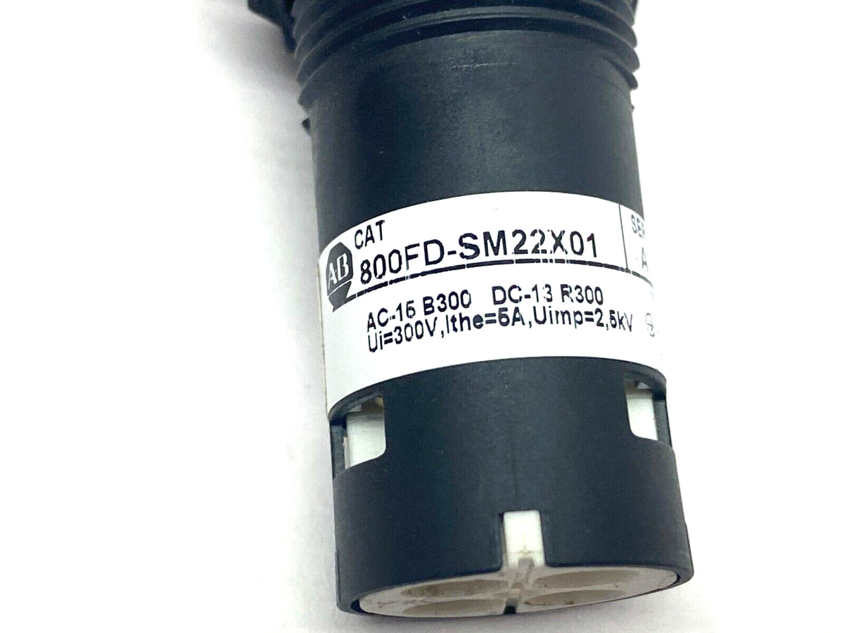 800FD-SM22X01 | Allen Bradley Ser A Knobbed Selector Switch 2-Pos Black Maintained - Used - Maverick Industrial Sales