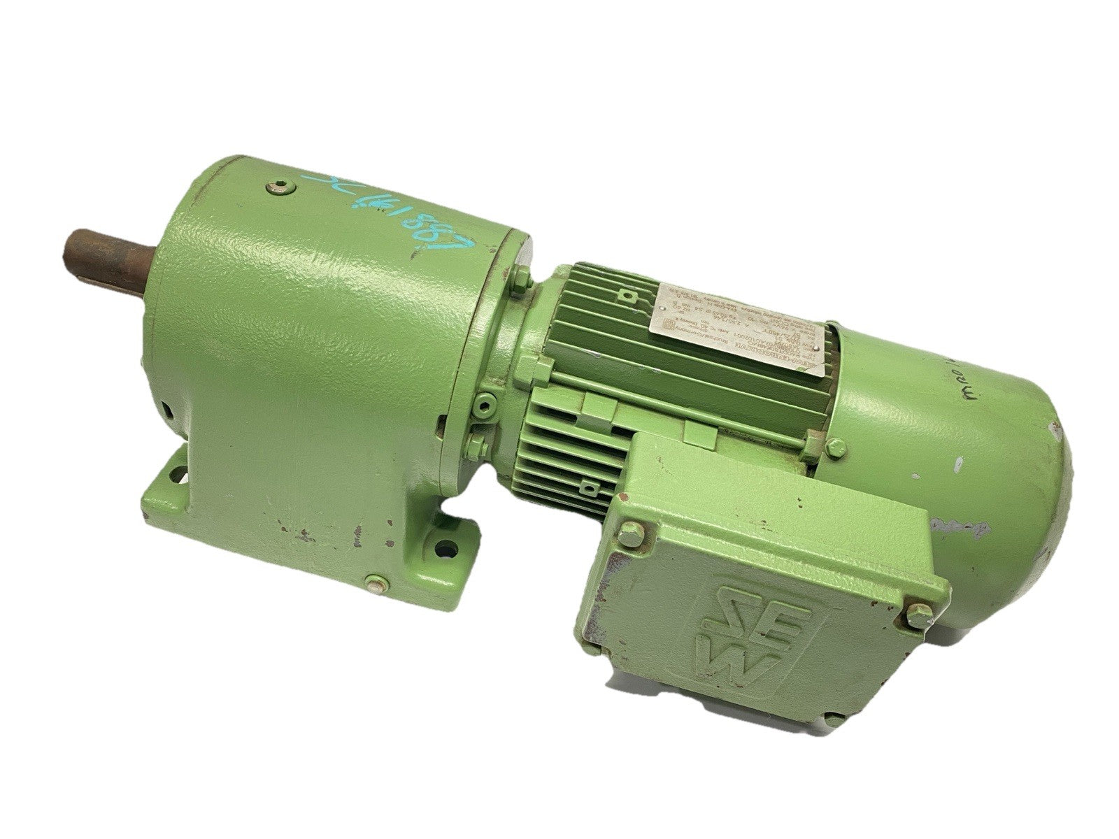 SEW EuroDrive R60DT80K4BMG Gearmotor 3-Phase 1680/97 RPM 277/480V 0.55KW - Maverick Industrial Sales