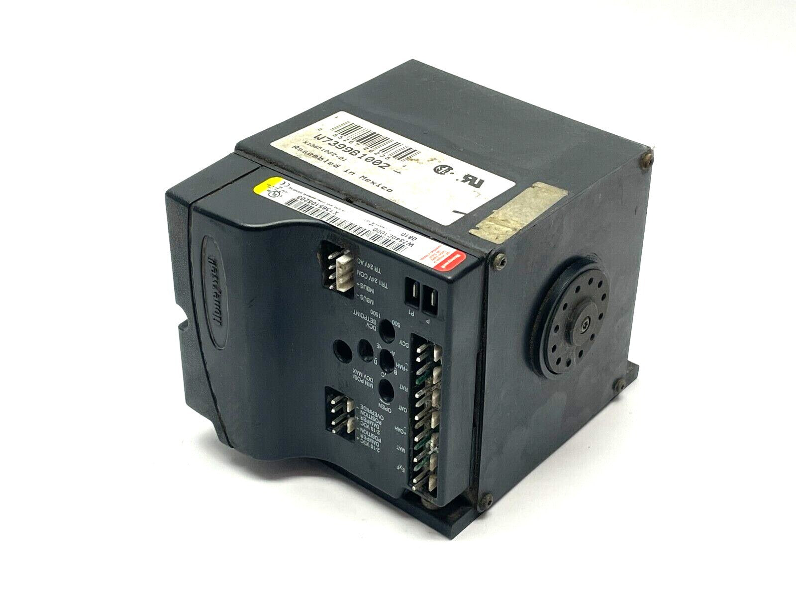 W7340C1000 | Honeywell Communicating Economizer W7399B1002 - For parts or not working - Maverick Industrial Sales
