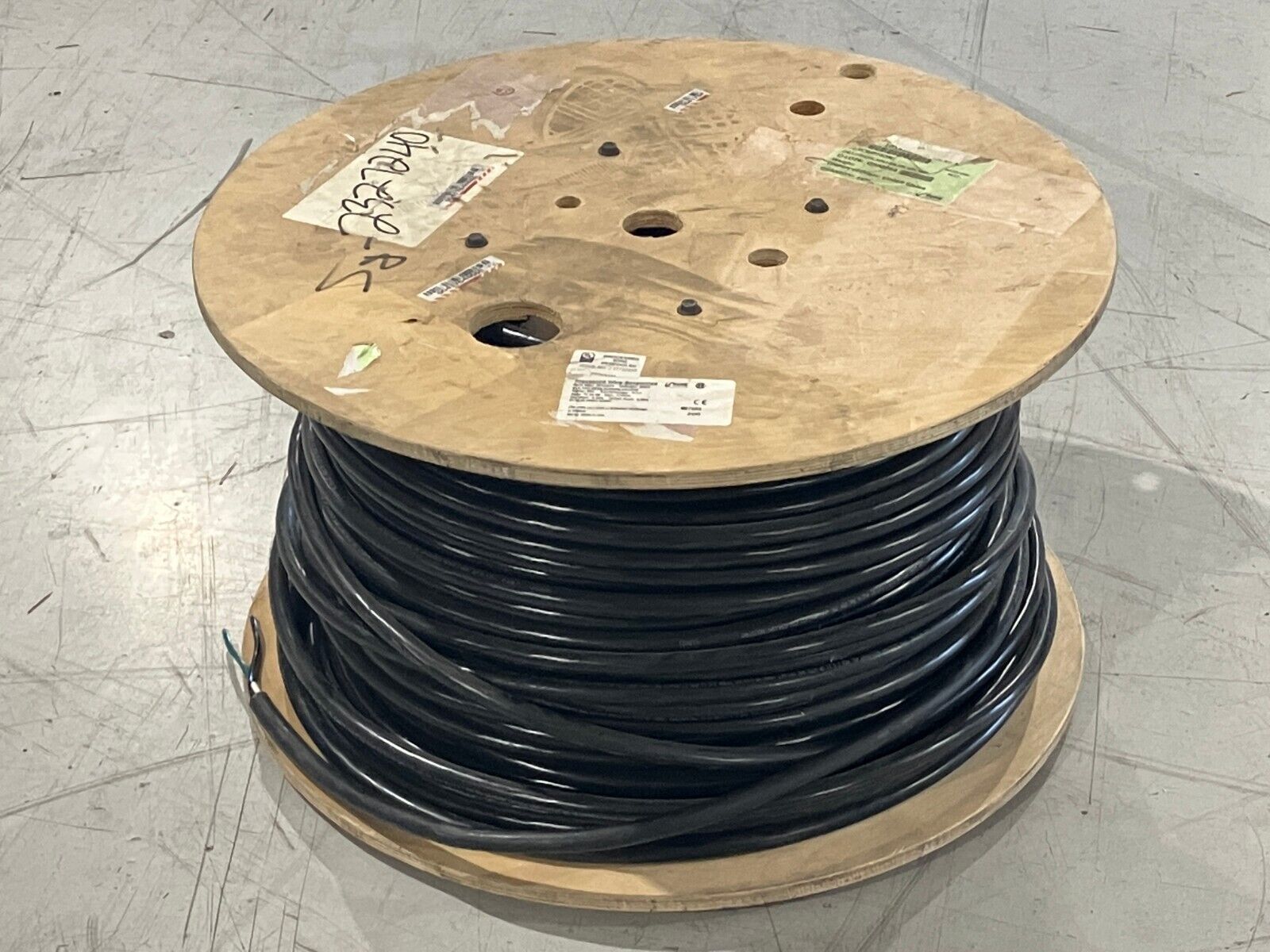 Turck RF51671 Cable Black, TPE, 14 AWG, 3 Conductor, TCERDB 10 METERS - New – Open box - Maverick Industrial Sales