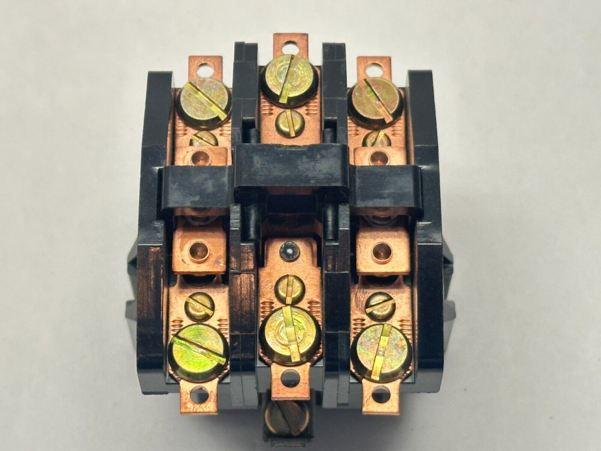 41NB105984F | Furnas Ser A Magnetic Contactor 3-Pole 2/3HP 120/240V - New Other - Maverick Industrial Sales