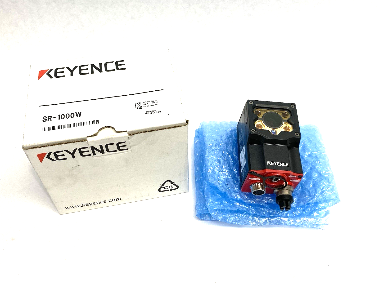 Keyence SR-1000W Automatic Focus 1D/2D Code Reader, Wide-Field Type SMALL SCUFF - Maverick Industrial Sales