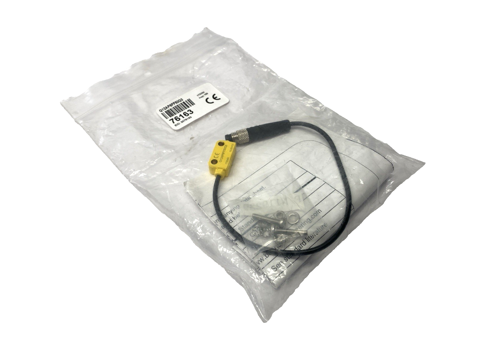 Banner Q12AP6FF50Q3 Miniature Self Contained Sensor 50mm Range 3-Pin M8 76163 - Maverick Industrial Sales