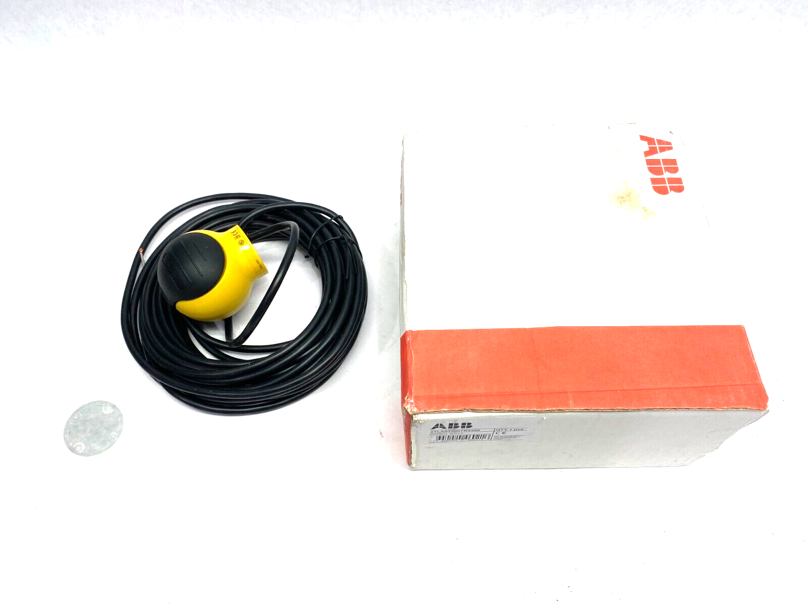 ABB 2TLA020007R3200 Jokab Safety Safeball Hand Control Switch 1NO, 1NC JSTD1-C - New – Open box - Maverick Industrial Sales