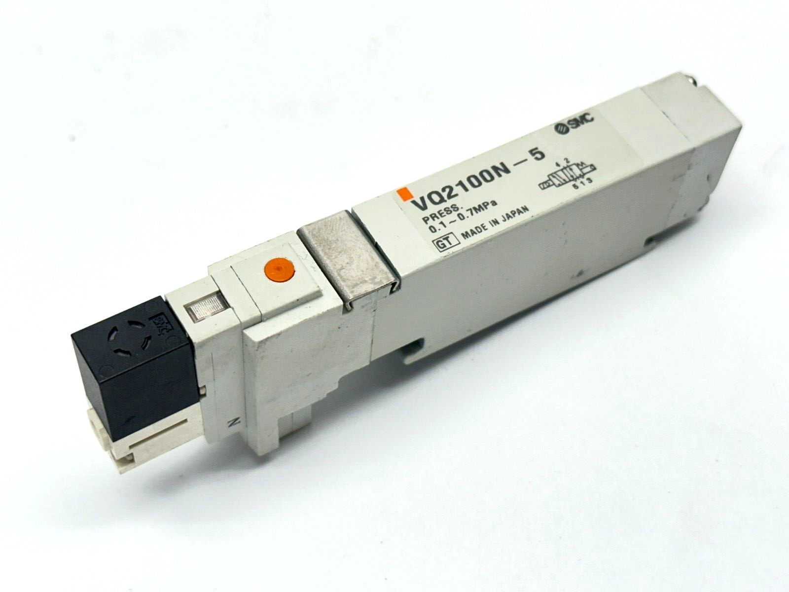 VQ2100N-5 | SMC Pneumatic Solenoid Valve 5 Port 24VDC - Used - Maverick Industrial Sales