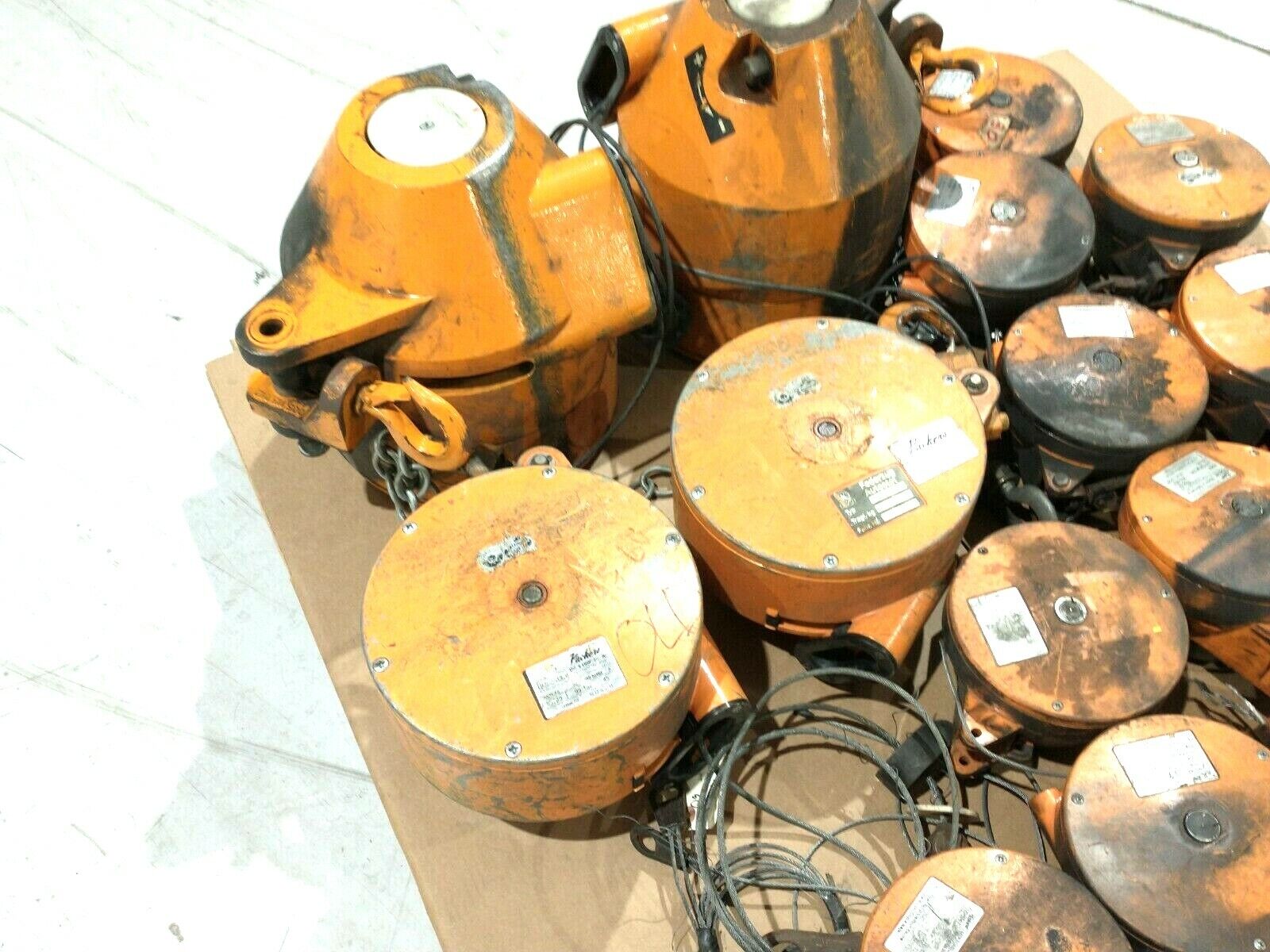 Packers Kromer Medium-Heavy Duty Series Zero Gravity Balancer Varied LOT OF 22 - For parts or not working - Maverick Industrial Sales