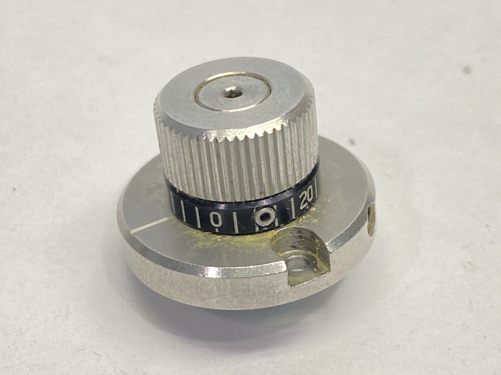 7361400 | Nordson EFD KIT V XQR41 Cap Non Adjust - New – Open box - Maverick Industrial Sales