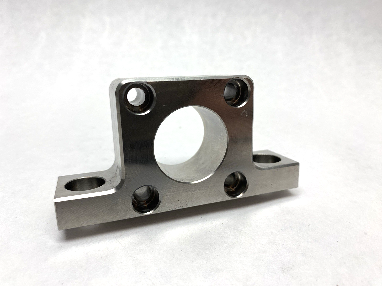 HESSE 110074 Cylinder Mount Left - Maverick Industrial Sales