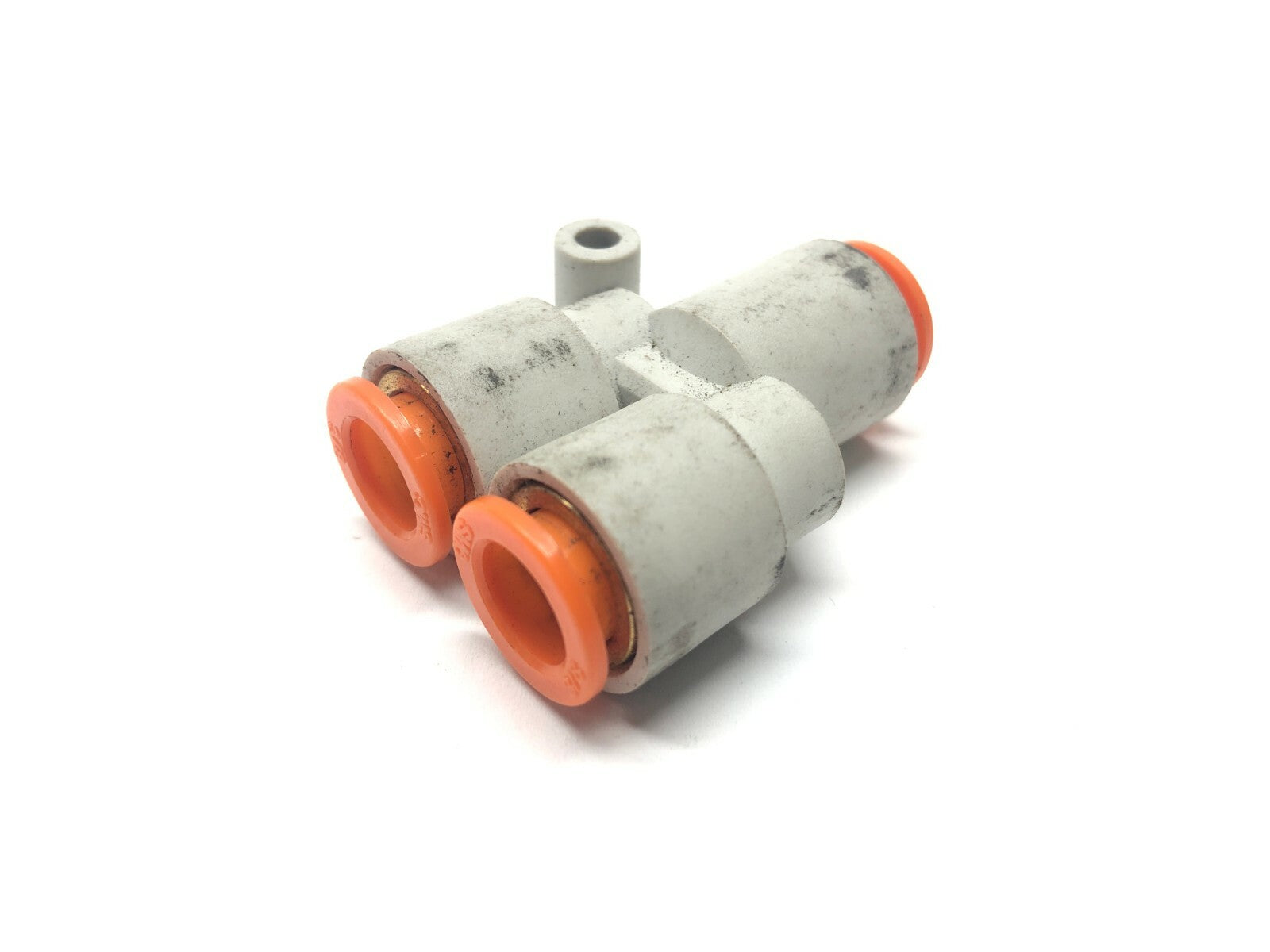KQ2U11-00A | SMC Union Y Pneumatic Fitting - Used - Maverick Industrial Sales