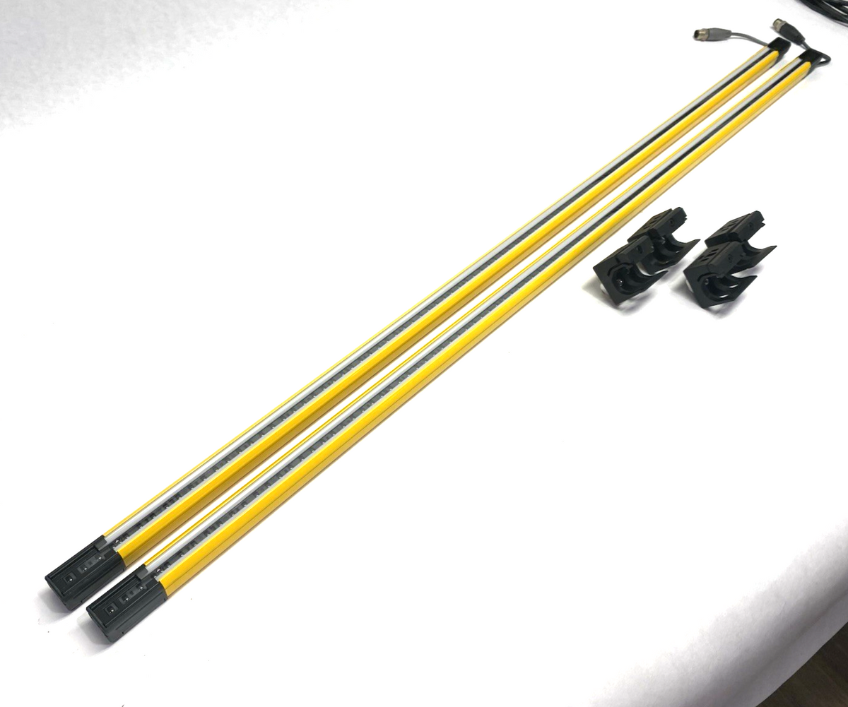GL-VM103FP | Keyence Safety Light Curtains Finger-protection Type 103 Optical Axes - New – Open box - Maverick Industrial Sales