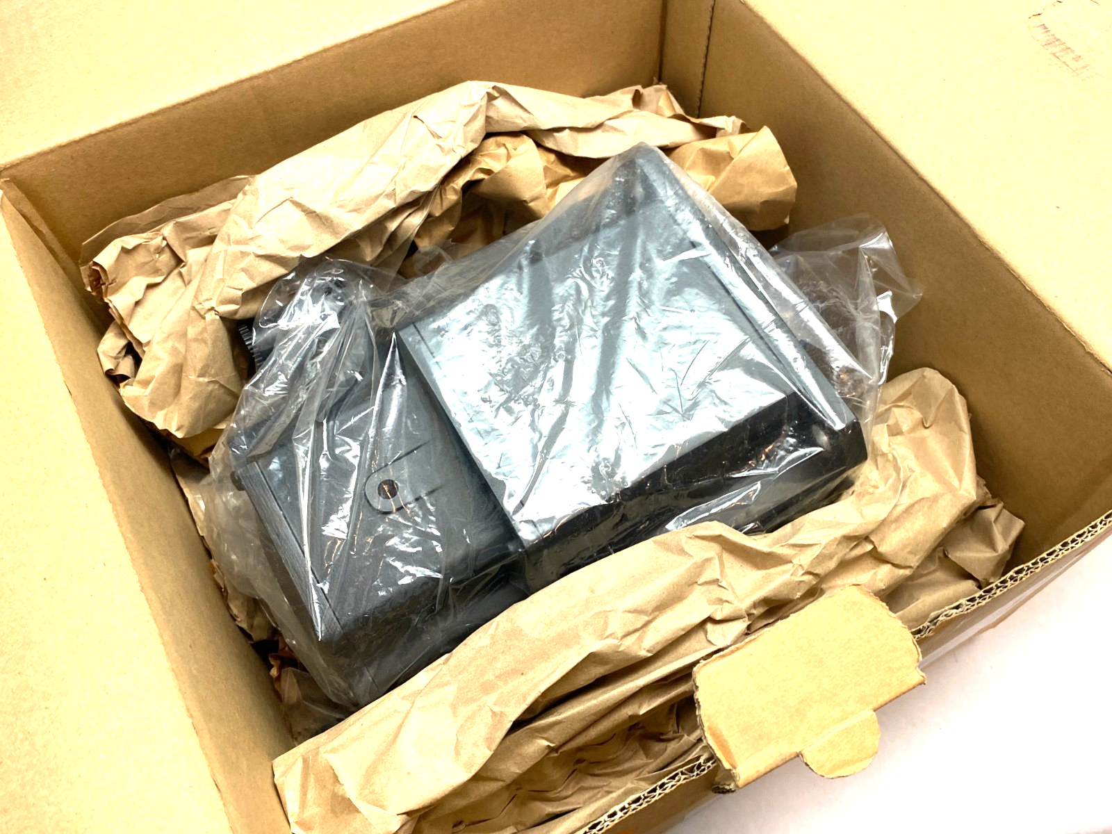 Kuka 00-334-485 Servo Motor 5,5kW L0 ME, ME_260_190_30_L0 - New – Open box - Maverick Industrial Sales