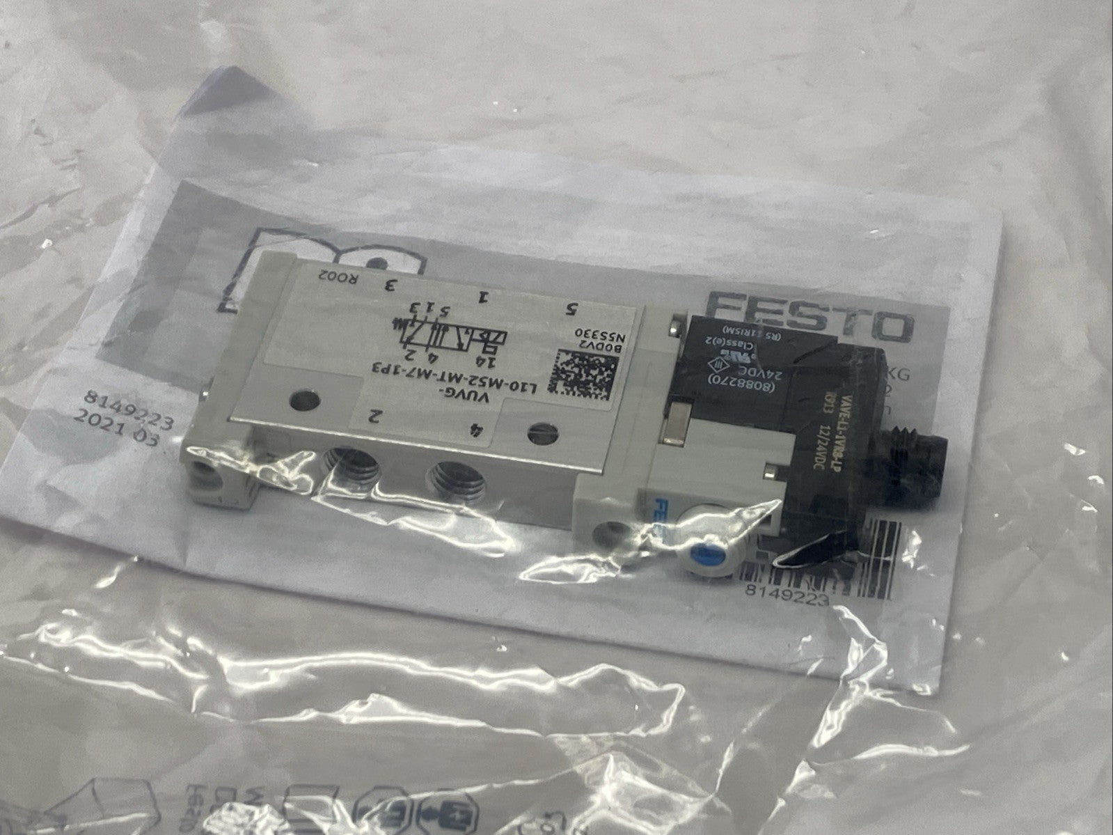 Festo VUVG-L10-M52-MT-M7-1R8L Pneumatic Solenoid Valve 8031485 - Maverick Industrial Sales