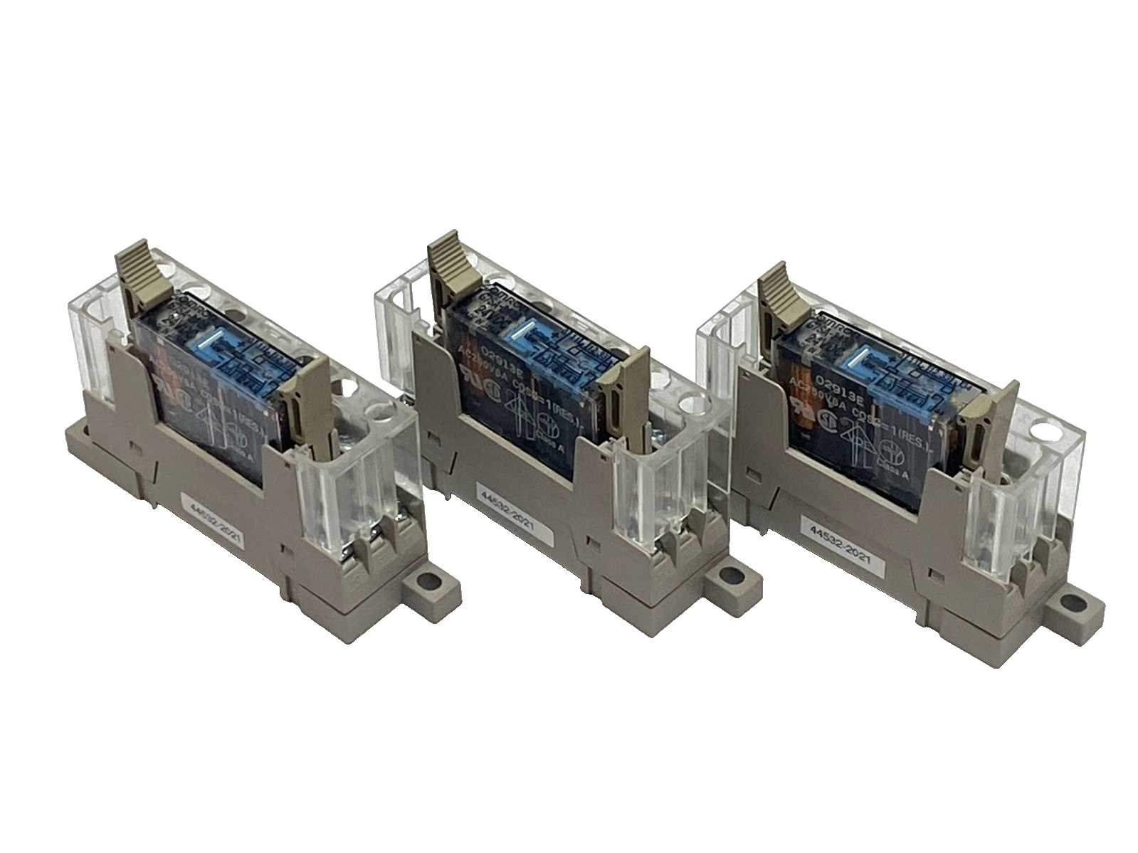 Omron P7SA-10F-ND Safety Relay Socket DC24V 10-Pin DIN Rail G7SA LOT OF 3 - Maverick Industrial Sales